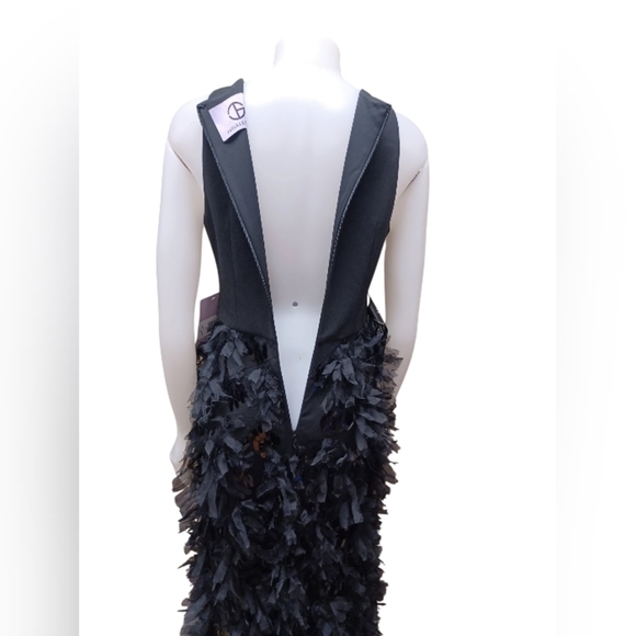 JS Collections NWT Sia Ruffle Skirt Black Gown Size 4 - Picture 6 of 10